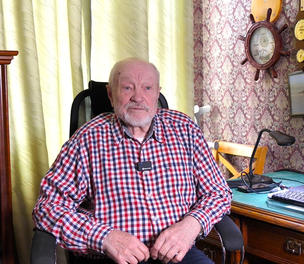 Лев Саватюгин, полярный гляциолог: «Если ты попал в Арктику, то готовься выполнять любую работу»